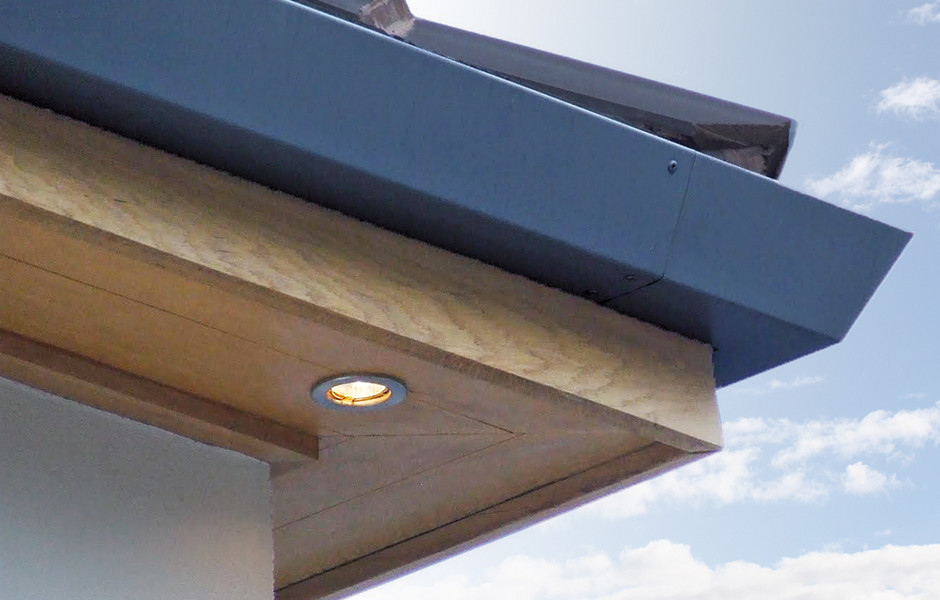 guttercrest-aluminium-shaped-raked-gutters-01