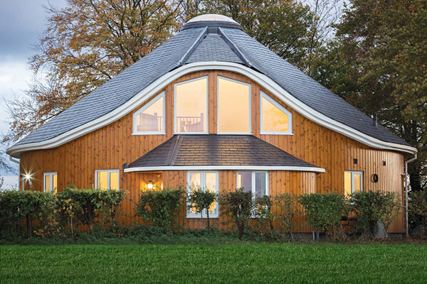 Bespoke aluminium curved guttering