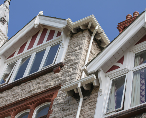 Aluminium moulded Ogee gutters and round downpipes aluminium moulded ogee gutters and round downpipes